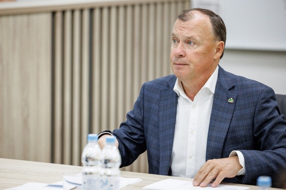    Алексей Орлов рассказал о благоустройстве территорий в Екатеринбурге. Фото: Алина Шешеня