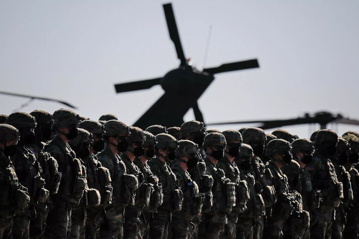 Американские военнослужащие | © AP Photo / Andreea Alexandru
Американские военнослужащие