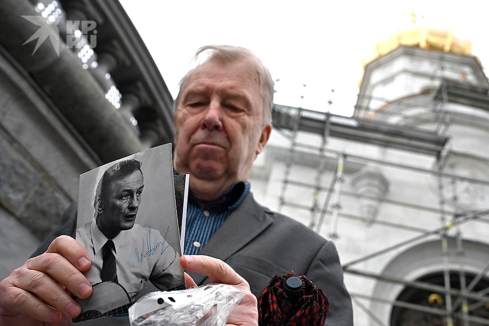    Ножкин в свое время добивался восстановления этого прекрасного кафедрального собора в центре Москвы у тогдашнего президента страны Бориса Ельцина. Иван МАКЕЕВ