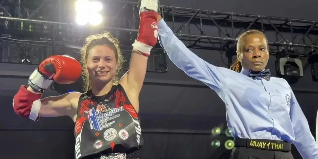 Омичка Белла Дурандина стала чемпионкой мира по муай‑тай