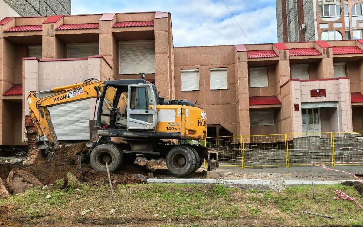    Капремонт входа в Управление ЗАГС начался в Ижевске