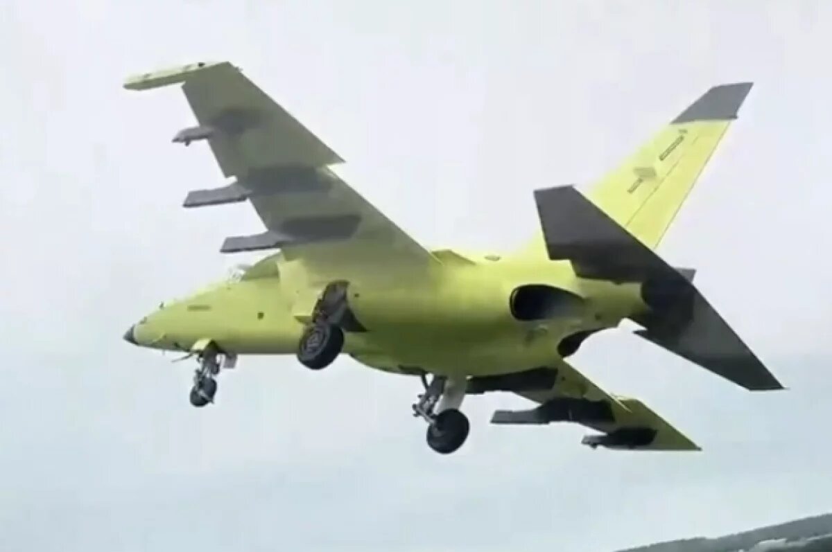    Опубликованы кадры первого полёта самолёта Як-130М