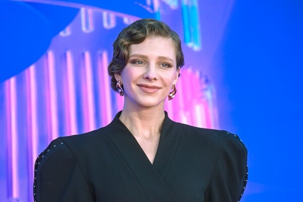 Актриса Лиза Арзамасова на церемонии вручения XXI премии «Муз-ТВ» в «Live-Арена», 6 июня 2026 года / Кирилл Каллиников/РИА Новости   📷
