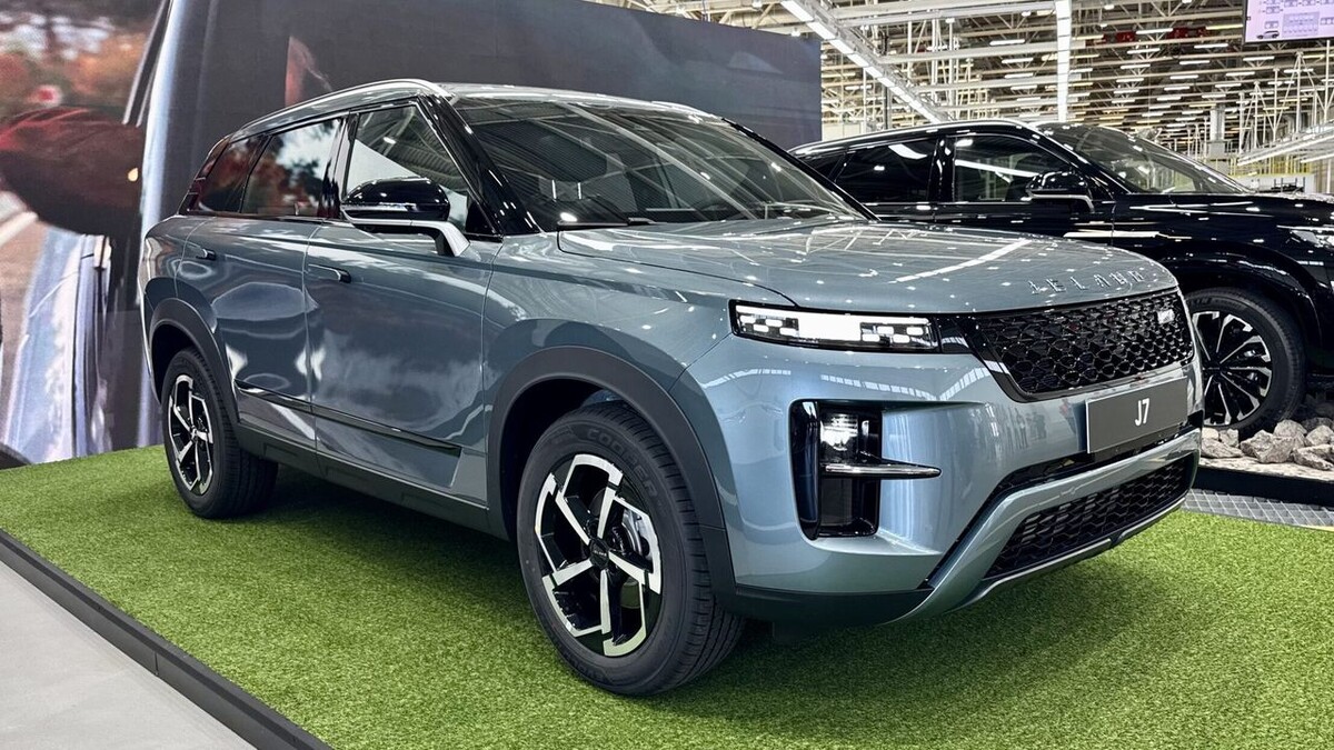    Jaecoo J7. Фото Иван Бахарев / «Автоновости дня»