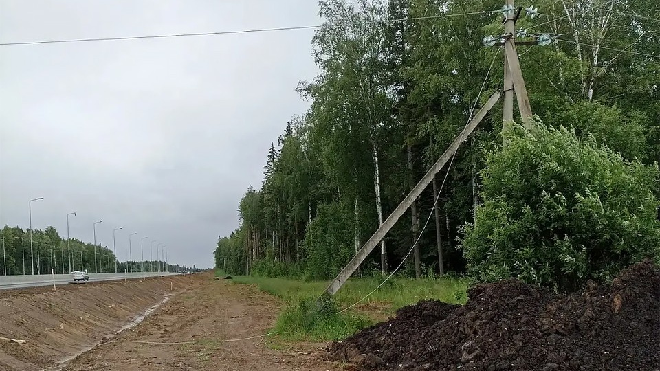 В Орджоникидзевском районе Перми экскаватор повредил линии электропередач