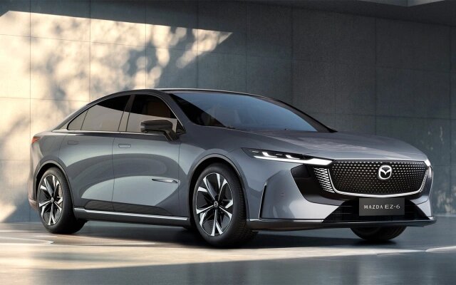 Mazda EZ-6 дебютировала еще в 2024 году. Модель японской марки создана на платформе китайского Changan, а именно Deepal SL03 (Фото: Mazda)
