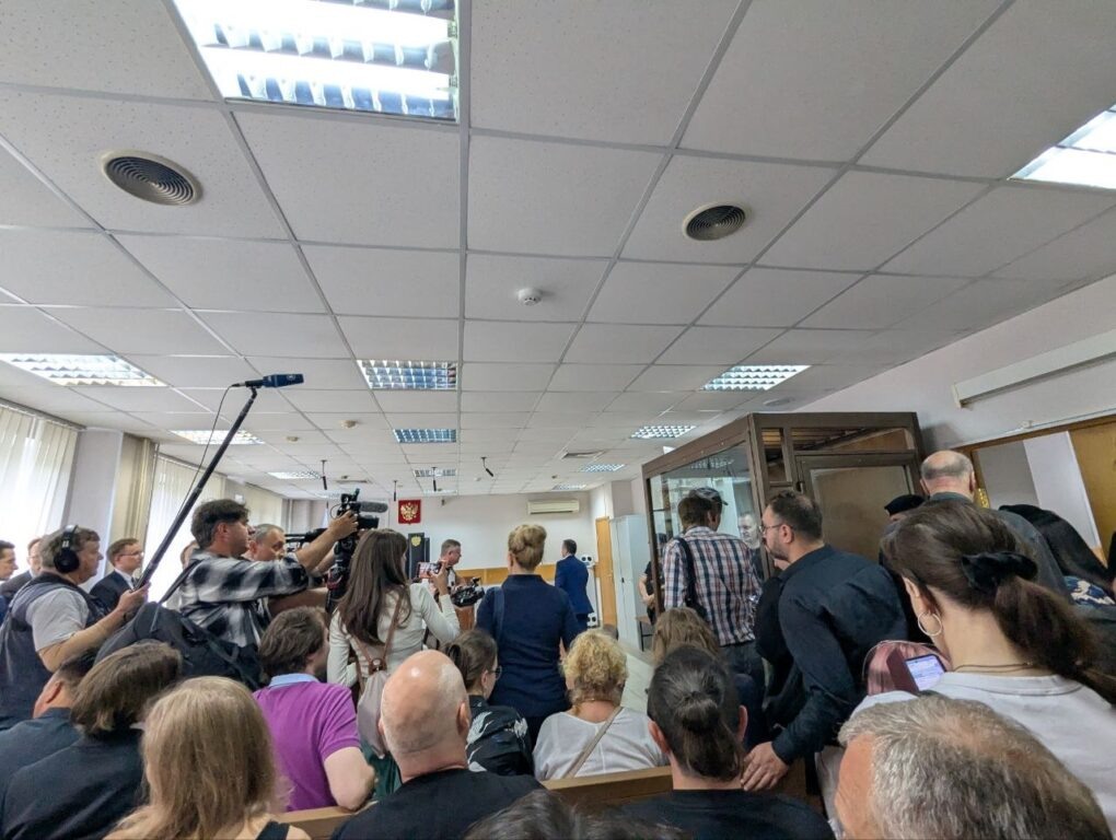 Вынесение приговора Максиму Круглову в Замоскворецком суде г. Москвы. 24 июня 2026 года // Пресс-служба партии «Яблоко»
