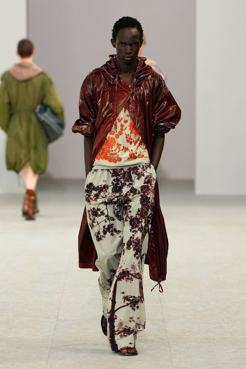    Dries Van Noten SS'27 Фото: Архивы пресс-служб