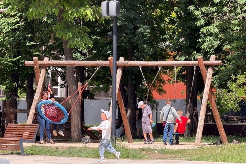    В пятницу, 26 июня, небо в ЛНР плотно затянет штормовыми тучами, а вероятность осадков подскочит до 80% Валерия РАЗИНА
