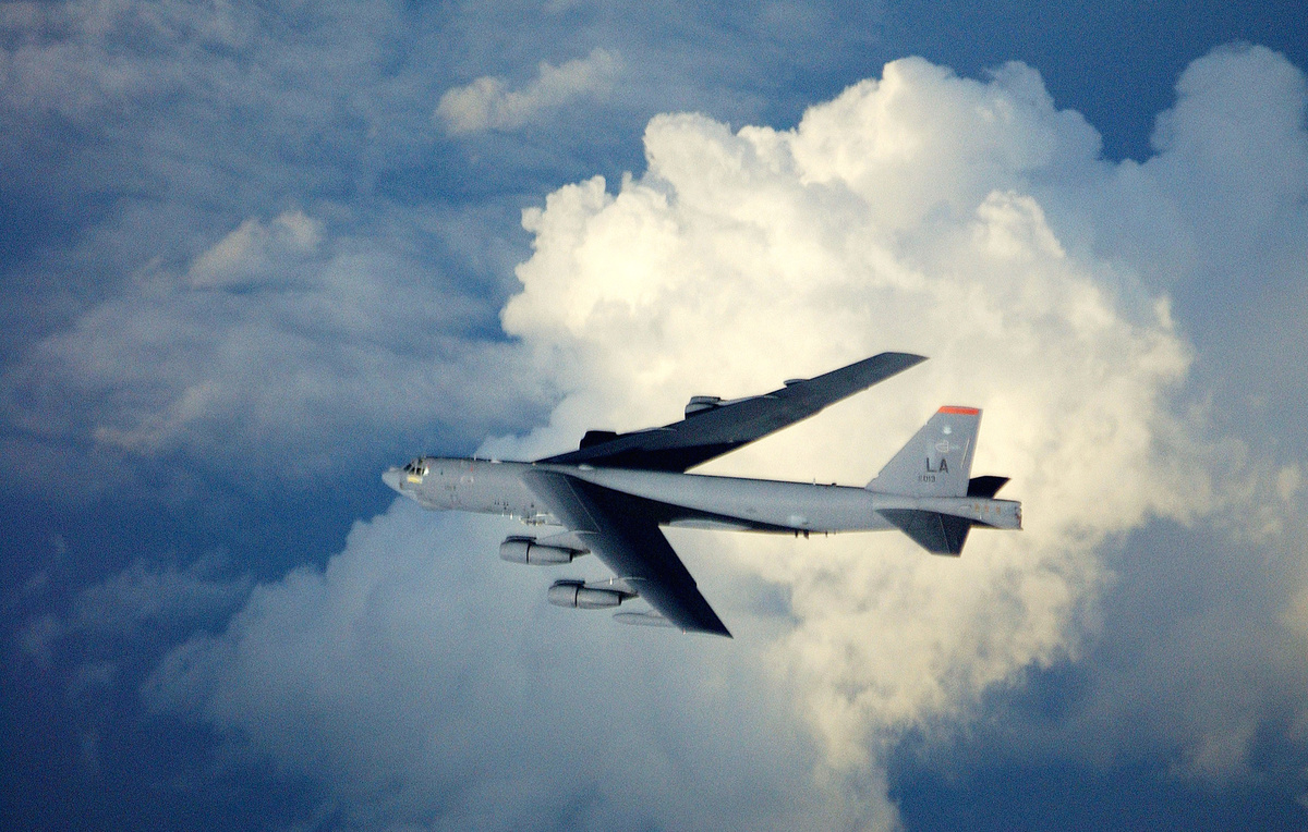    Бомбардировщик В-52Н ВВC США  Richard Freeland/U.S. Air Force/Getty Images