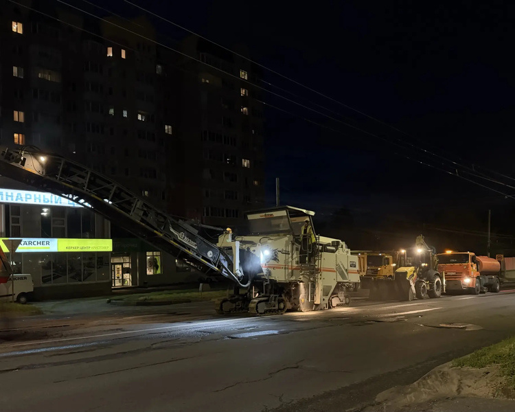     В Курске ночью стартовали работы по ремонту дороги на улице Пучкова