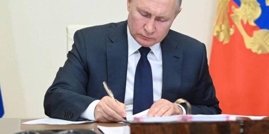 Путин распорядился помочь детям, пострадавшим от атаки в Брянской области