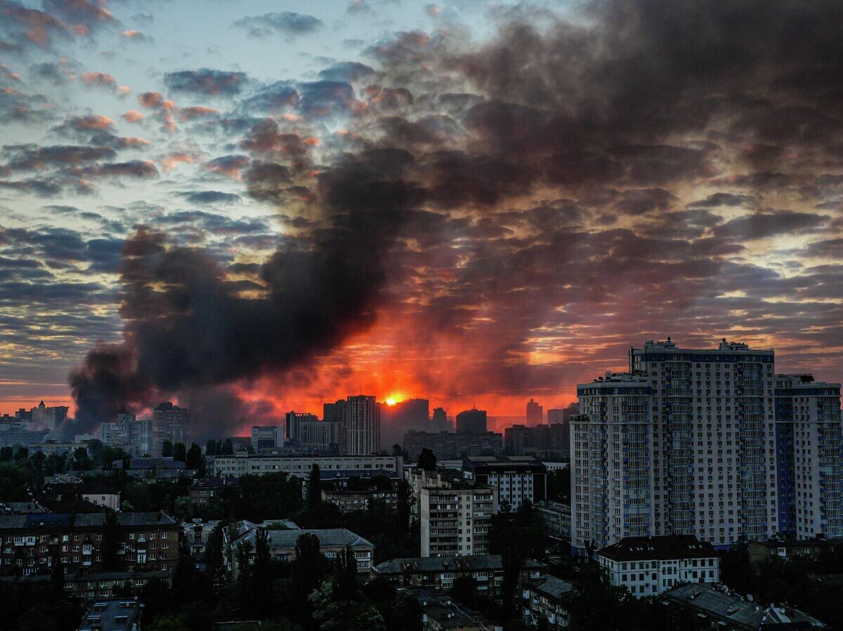    Дым в Киеве | © AP Photo / Zoya Shu