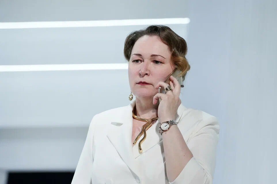 Васса Железнова (Ирина Шишлянникова). 
