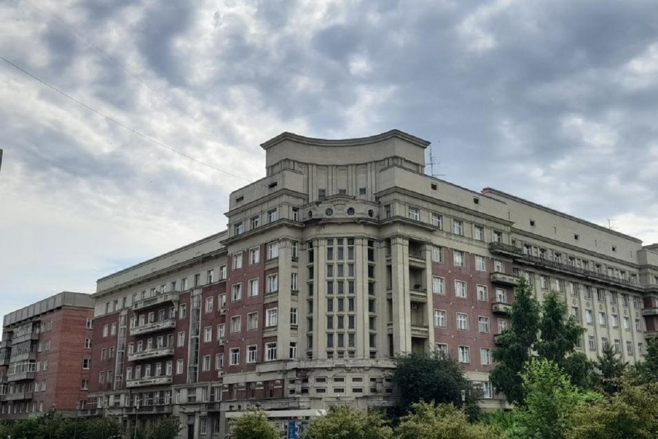    Здание стало визитной карточкой города. Анастасия ТОЛСТОНОГОВА