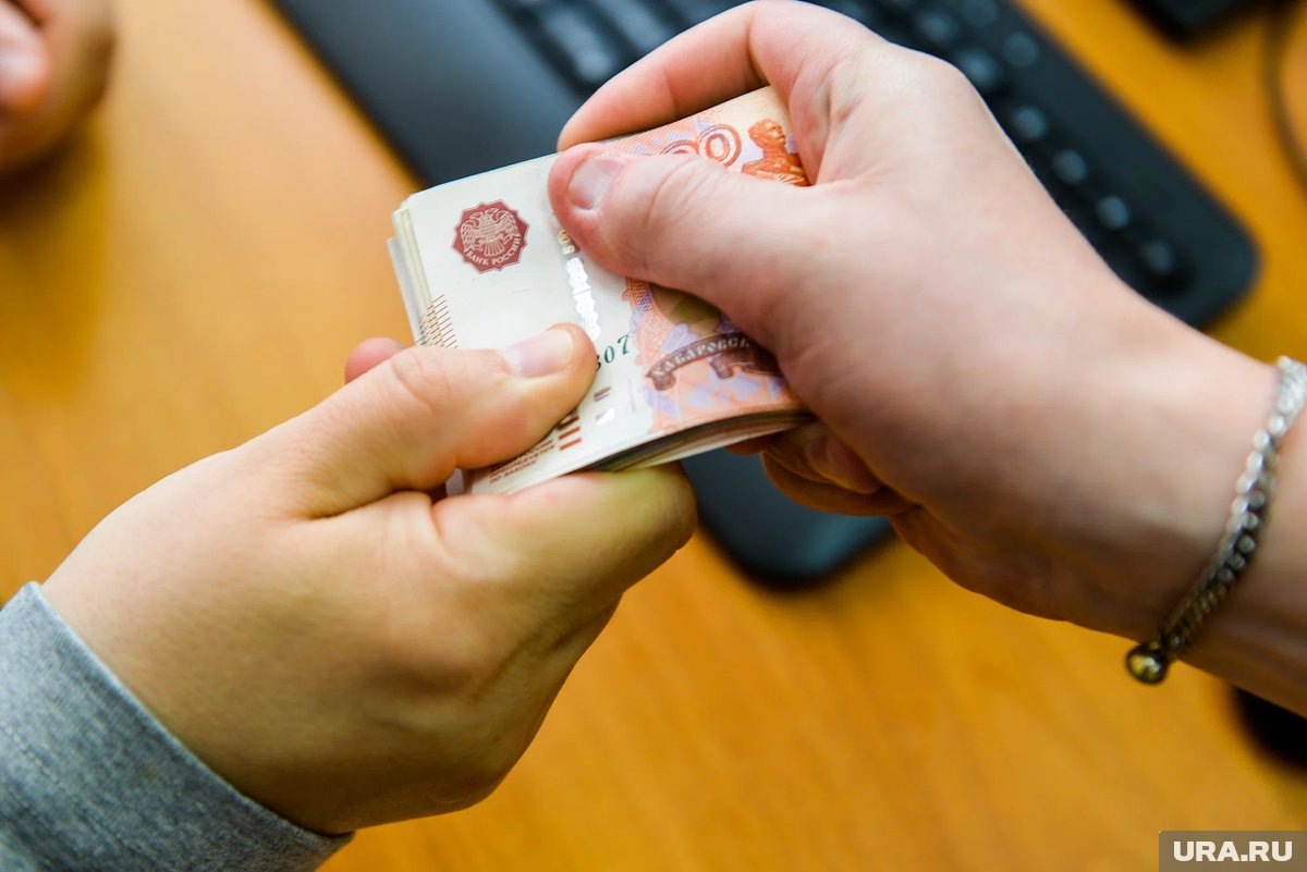     Суд вынес приговор за передачу взяток преподавателю филиала КГУ