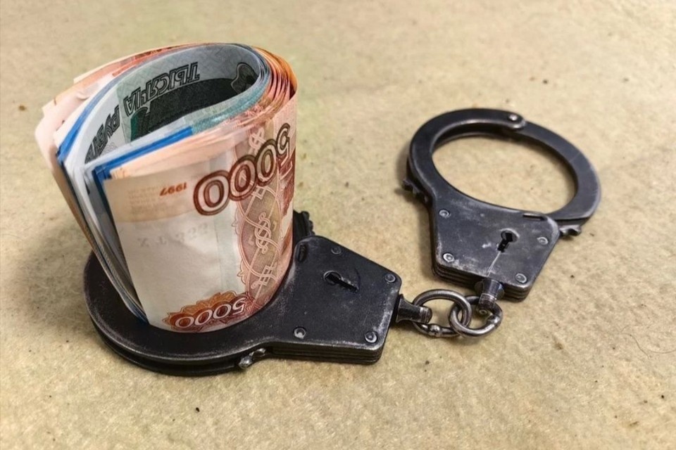    Злоумышленники запугали молодого человека ответственностью за госизмену. Кирилл СТАРКОВ