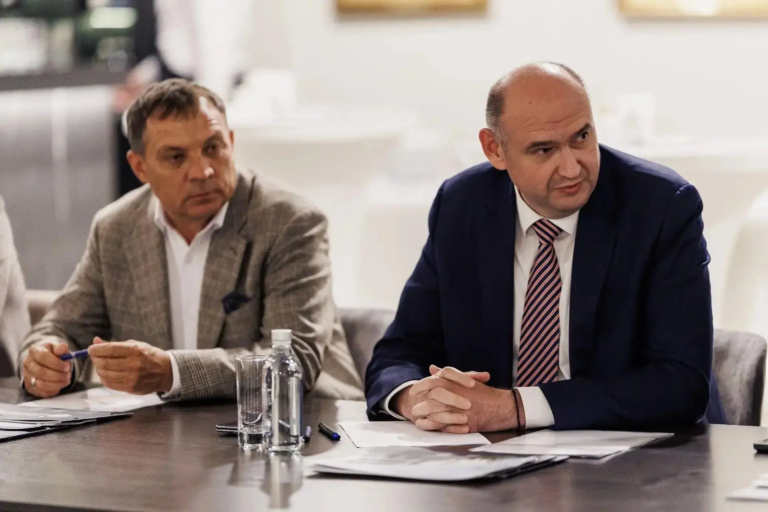    Евгений Солнцев представил планы по развитию волейбола в Оренбуржье Оренбуржье