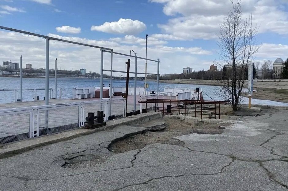    Причал до ремонта. Фото пресс-службы Восточно-Сибирской транспортной прокуратуры