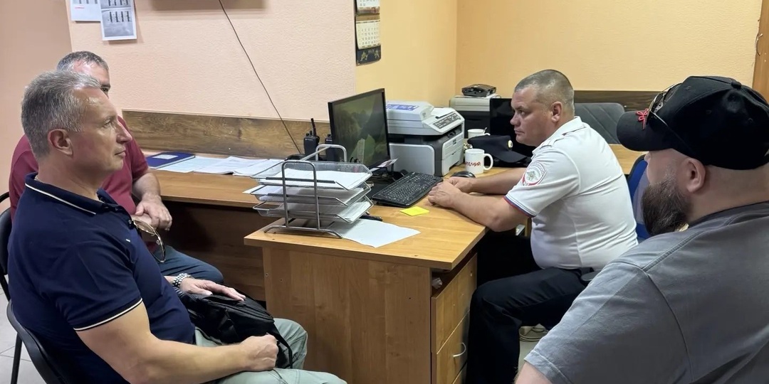 В Сочи продолжает действовать формат «четверок» для решения вопросов граждан