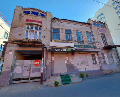 "Восстановить все за счет бюджета невозможно": в Саратове насчитали 953 памятника архитектуры