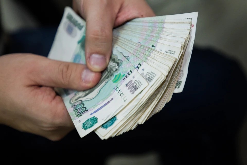    Потерпевший перевел 580 000 рублей на продиктованный мошенником счет. Александр Подгорчук