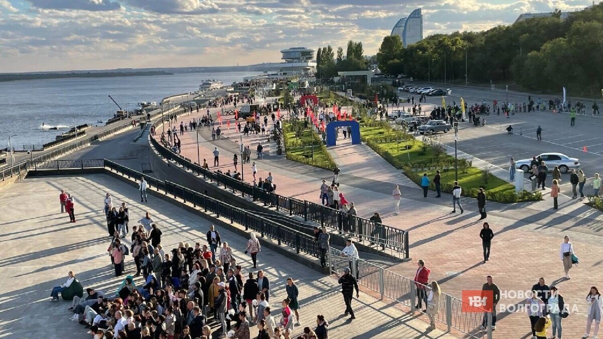    В амфитеатре пройдет дискотека для выпускников   1MI
