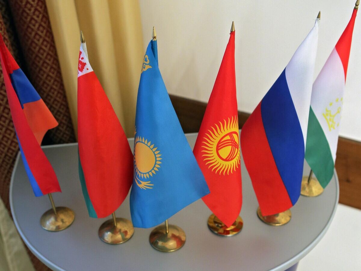    Флаги участников Организации Договора о коллективной безопасности | © РИА Новости / Виталий Белоусов