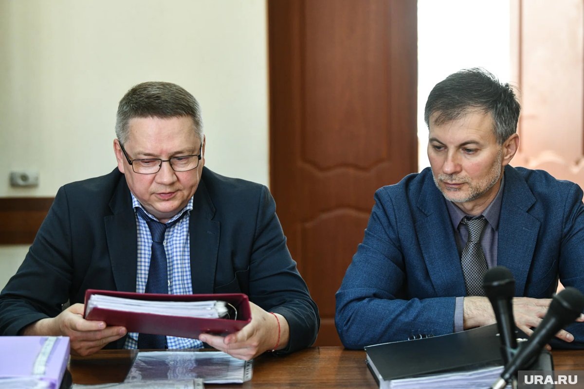    Сергей Зубенко с адвокатом Максимом Стафиловым