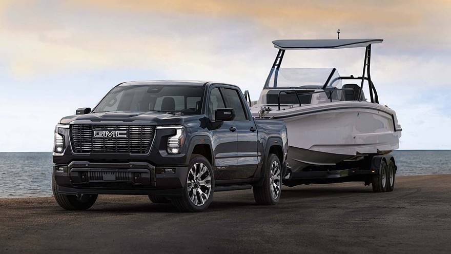   На фото: новый пикап GMC Sierra 1500