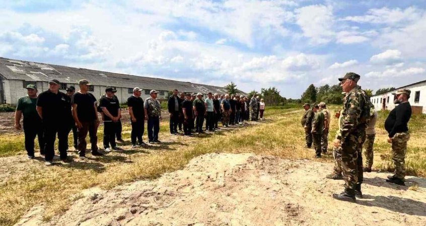    На Пинщине из-за наплыва желающих в народное ополчение отбирают по конкурсу