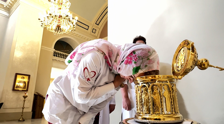 Частичку мощей Луки Крымского передали храму при НИИ им. Склифосовского