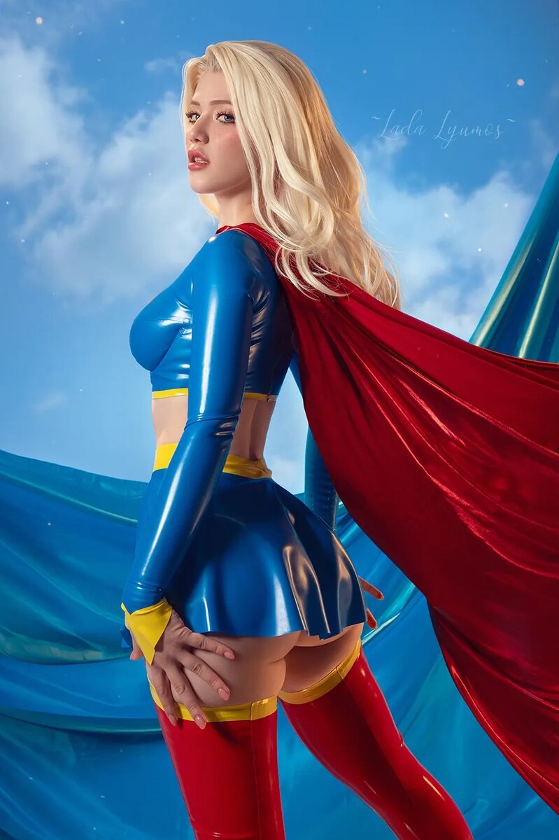 Косплей на Супергёрл из вселенной DC. Модель: Lada Lyumos cosplay. Источник: «ВКонтакте»   📷