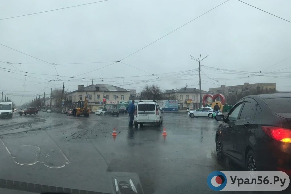    В Орске ямочно отремонтируют «никельскую» объездную и залатают выбоины на переезде на пл. Гагарина