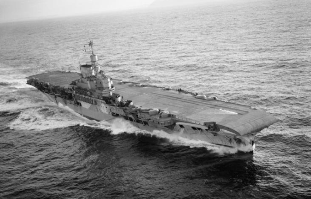 Британский авианосец "Викториес", 1941 год