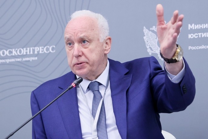 Нежданно: глава Следкома спел «И Ленин такой молодой» и предложил вернуть октябрят, пионеров и комсомол