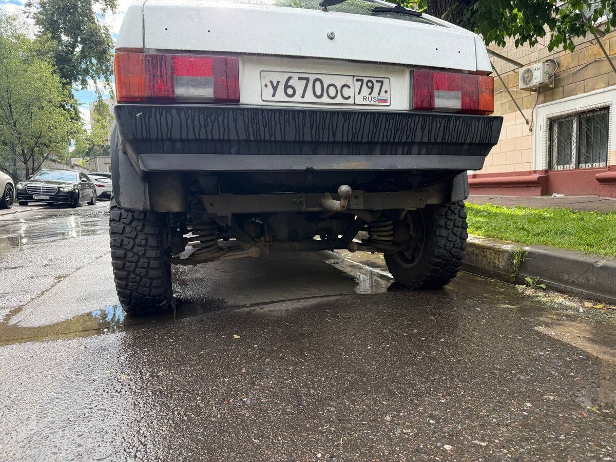    Lada Tarzan   
Мотор