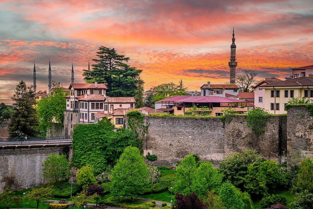В Трабзоне живет около 300 тысяч человек. Источник: Nejdet Duzen / Shutterstock / FOTODOM📷
