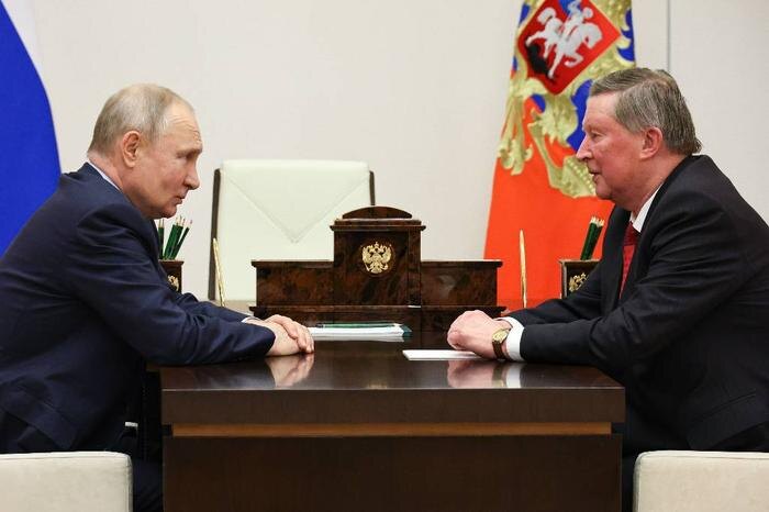 Владимир Путин и Сергей Иванов. Обложка © ТАСС / Михаил Климентьев