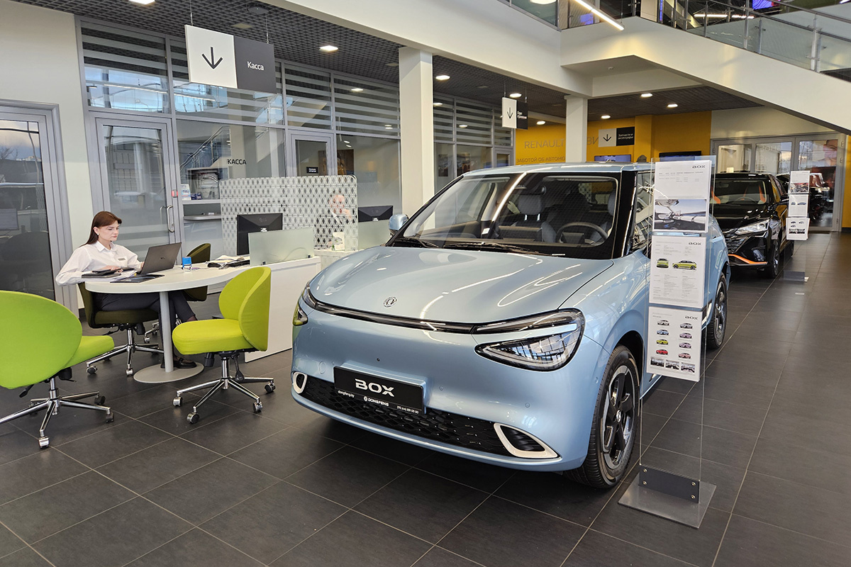    За Dongfeng Box сейчас просят от $12 500