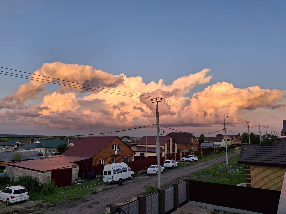 Фото я сделала вчера на закате