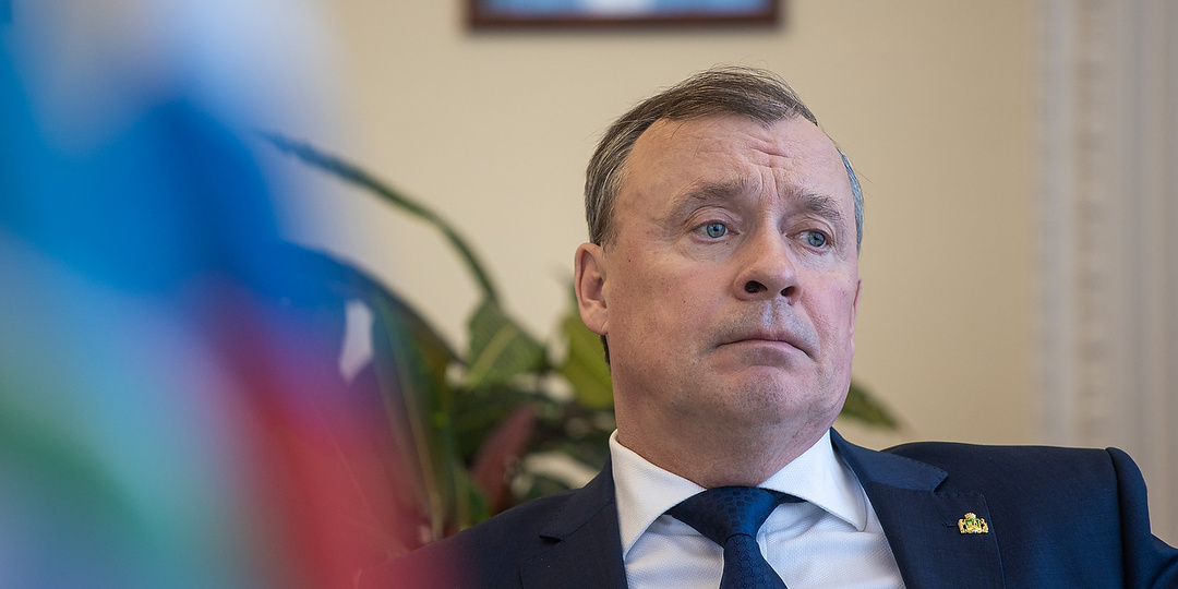 «Это что, номер автобусного маршрута?» Мэр Екатеринбурга признался, что не знает мем «6-7»
