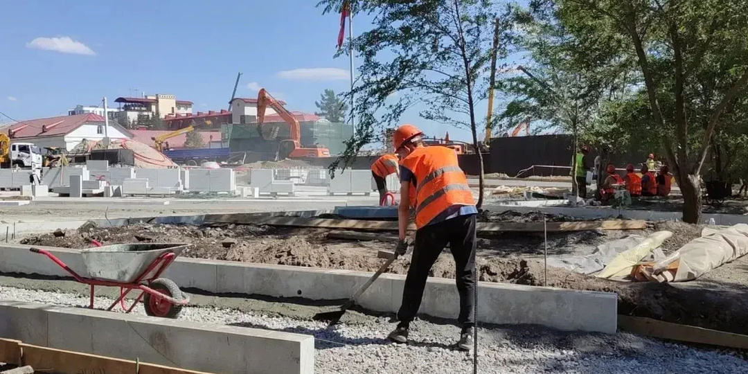 В центре Омска скоро откроют обновленную набережную с фонтаном