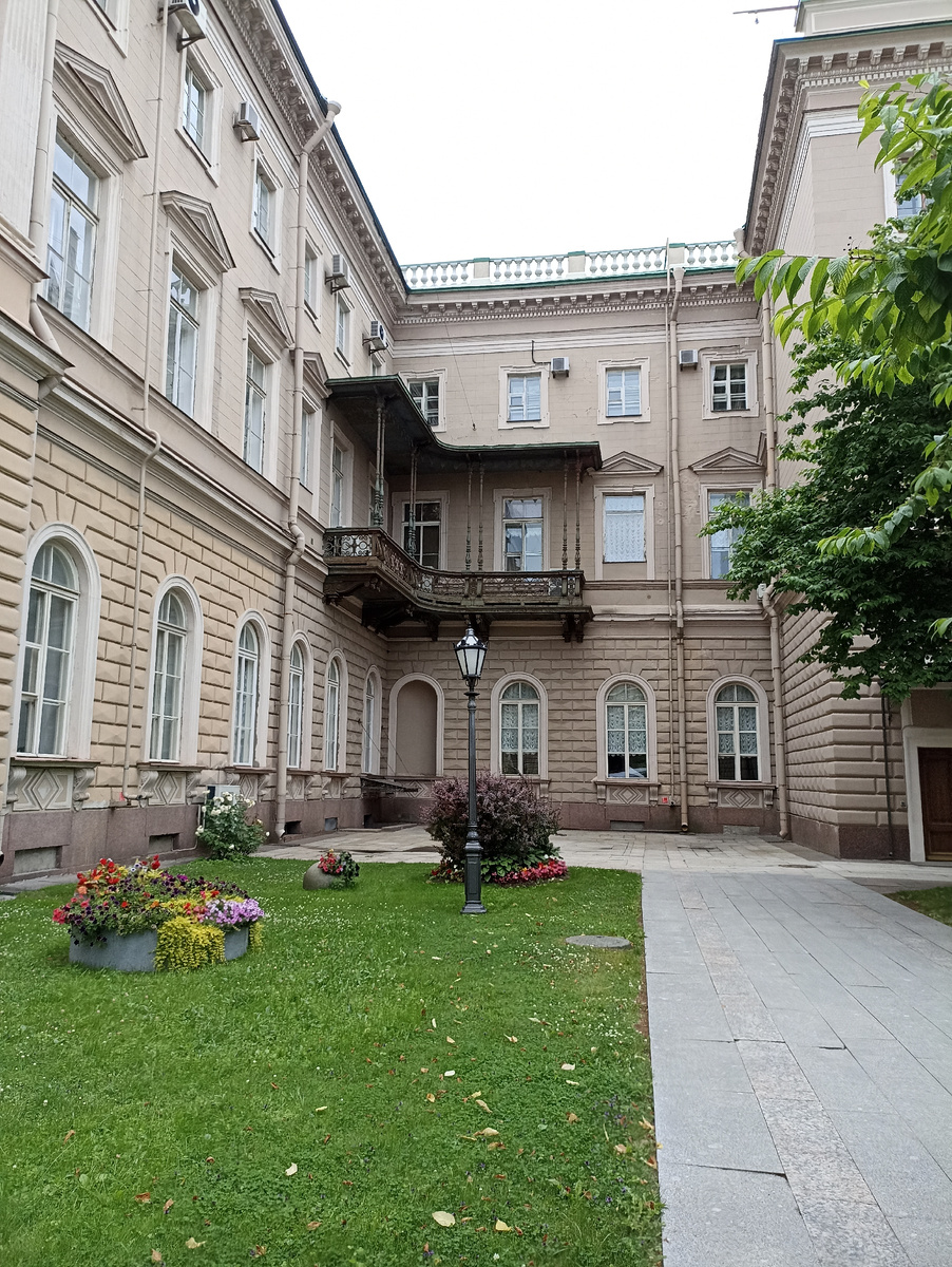 Балкон Мариинского дворца 
