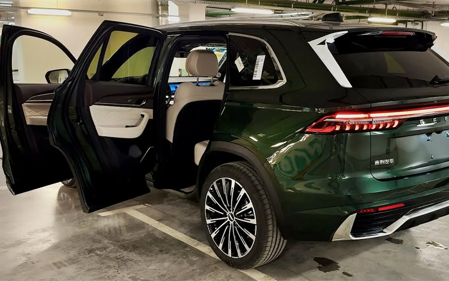 Geely Monjaro — современный автомобиль со своей особенностью. Фото: источник https://clck.su/Rhsxj