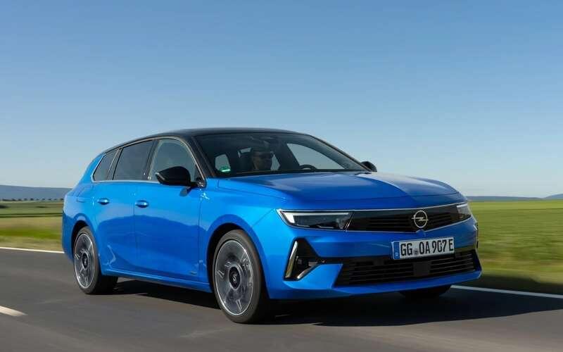 Opel Astra Sports Tourer📷
