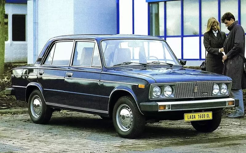 Lada 1600S Automatic«За рулем» перечислил все экспортные модификации советского седана ВАЗ-2106
📷
