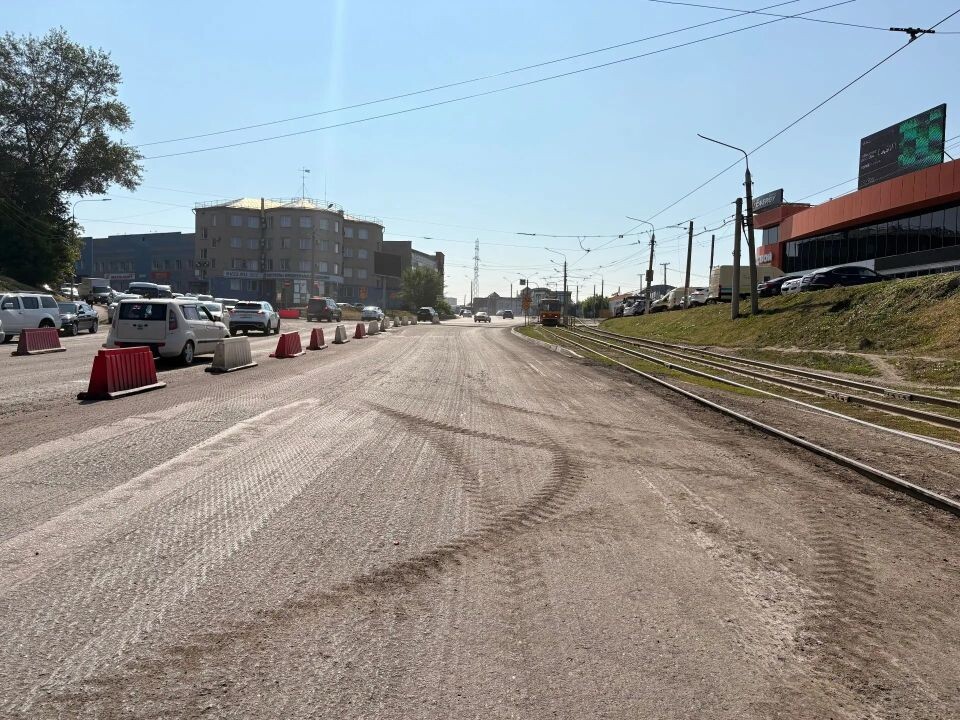    Ремонт проспекта Строителей. Источник: Barnaul.org