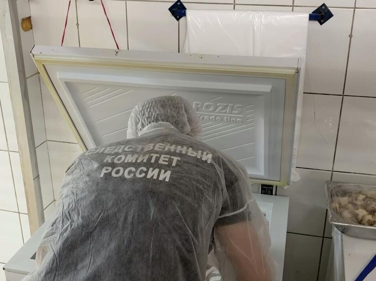    Работа СК РФ на месте происшествия, где произошло массовое отравление граждан в Астрахани | © СУ СК России по Астраханской области/Telegram