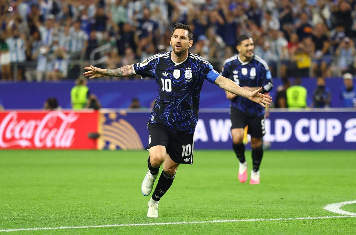 Фото - https://static01.nyt.com/athletic/uploads/wp/2026/06/27234521/lionel-messi-arg-jor-1536x1014.jpg